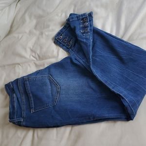 Skinny Jeans with bottom detail